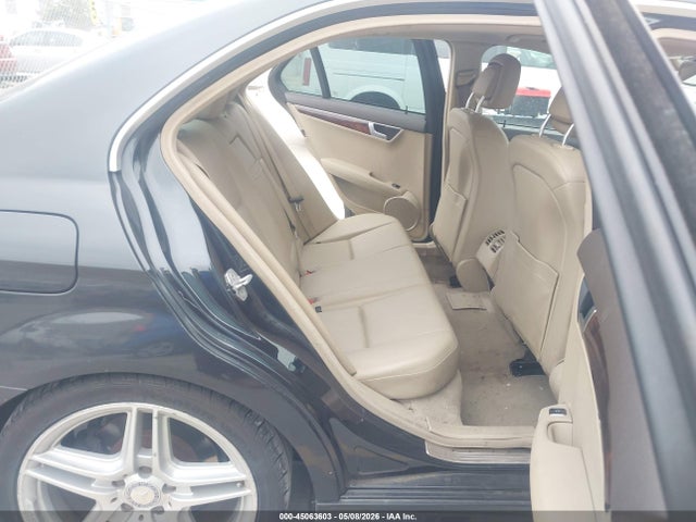 2012 Mercedes-benz C 250 Sport მანქანა იყიდება აუქციონზე, vin: WDDGF4HBXCR238860, აუქციონის ნომერი: 45063603