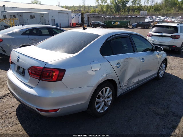 2014 Volkswagen Jetta Gli Edition 30 მანქანა იყიდება აუქციონზე, vin: 3VW4T7AJ3EM292141, აუქციონის ნომერი: 45063683