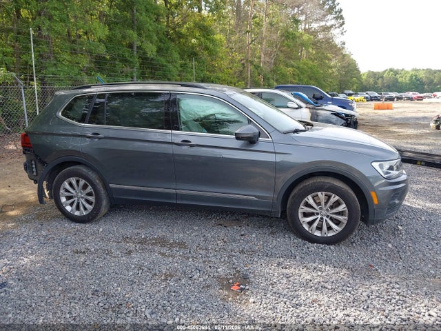 2018 Volkswagen Tiguan 2.0t Se/2.0t Sel მანქანა იყიდება აუქციონზე, vin: 3VV3B7AX5JM134854, აუქციონის ნომერი: 45063684
