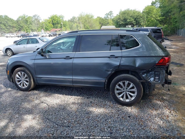2018 Volkswagen Tiguan 2.0t Se/2.0t Sel მანქანა იყიდება აუქციონზე, vin: 3VV3B7AX5JM134854, აუქციონის ნომერი: 45063684