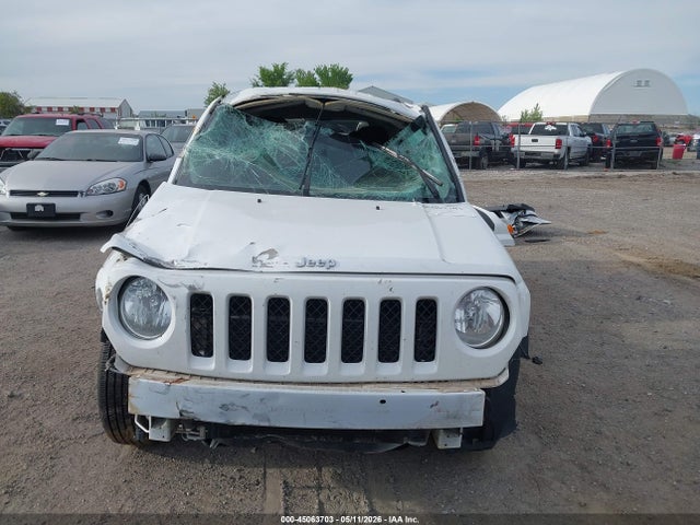 1C4NJPBA1HD211858 Jeep Patriot Sport Fwd