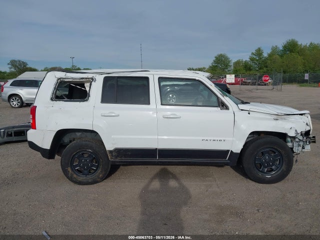 1C4NJPBA1HD211858 Jeep Patriot Sport Fwd