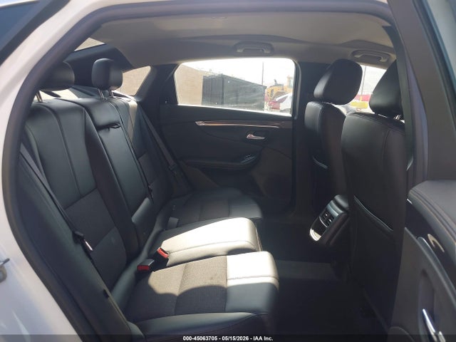 Chevrolet IMPALA 1LT 2018 2G1105S32J9146182 Image 8
