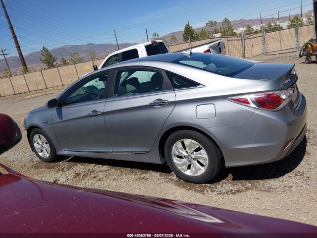 Hyundai SONATA HYBRID 2014 KMHEC4A48EA116503 Image 15