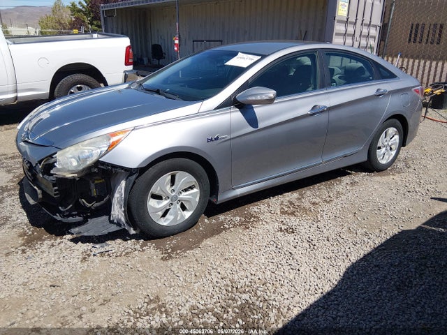 Hyundai SONATA HYBRID 2014 KMHEC4A48EA116503 Image 2
