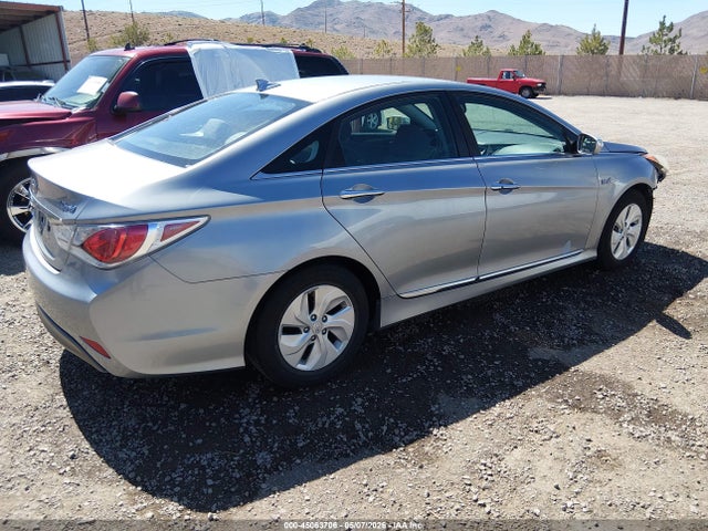 Hyundai SONATA HYBRID 2014 KMHEC4A48EA116503 Image 4