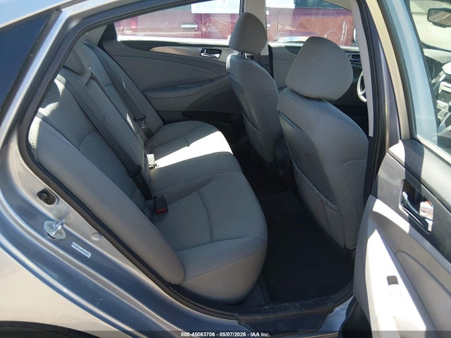 Hyundai SONATA HYBRID 2014 KMHEC4A48EA116503 Image 8