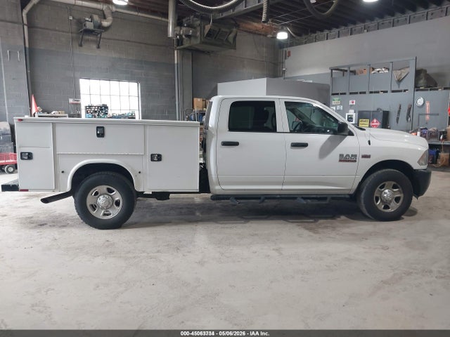 45063734 :رقم المزاد ، 3C7WR4HJ1HG718042 vin ، 2017 Ram 2500 Tradesman  4x2 8' Box مزاد بيع