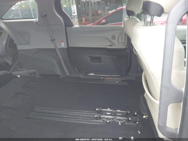 2021 Toyota Sienna Xle მანქანა იყიდება აუქციონზე, vin: 5TDYRKEC7MS074509, აუქციონის ნომერი: 45063763