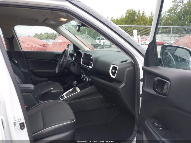 Продажа на аукционе авто 2022 Hyundai Venue Limited, vin: KMHRC8A3XNU172182, номер лота: 45063776