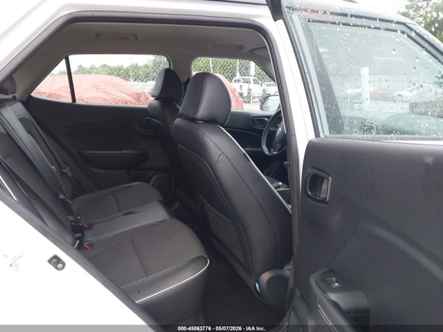 Продажа на аукционе авто 2022 Hyundai Venue Limited, vin: KMHRC8A3XNU172182, номер лота: 45063776