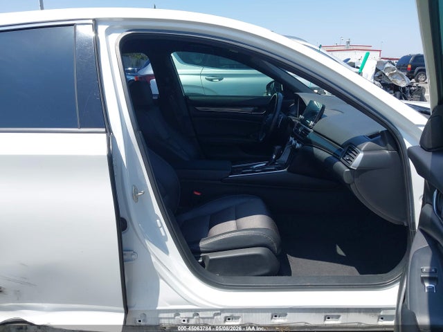 1HGCV1F32KA016477 Honda Accord Sport