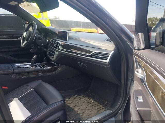 Продаж на аукціоні авто 2021 Bmw M760i Xdrive, vin: WBA7U6C04MCF49996, номер лоту: 45063797