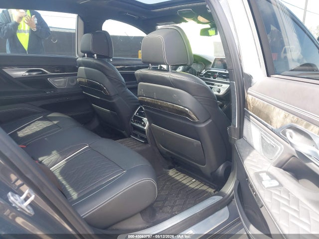 Продаж на аукціоні авто 2021 Bmw M760i Xdrive, vin: WBA7U6C04MCF49996, номер лоту: 45063797