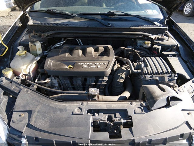 45063816 :رقم المزاد ، 1C3BC2EBXBN542805 vin ، 2011 Chrysler 200 Touring مزاد بيع