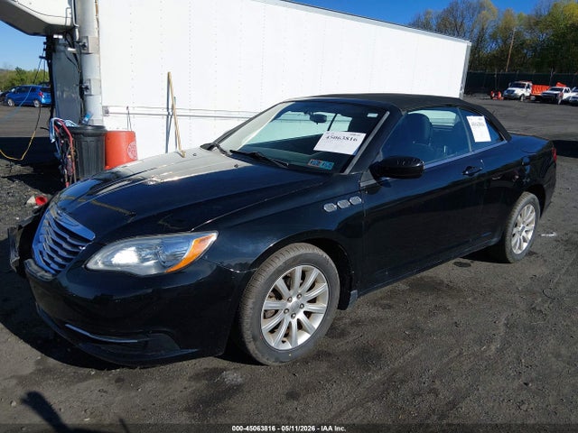45063816 :رقم المزاد ، 1C3BC2EBXBN542805 vin ، 2011 Chrysler 200 Touring مزاد بيع