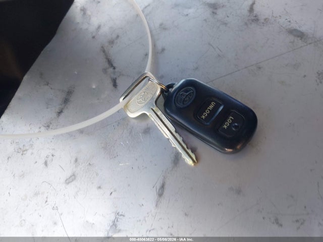 2003 Toyota Corolla S მანქანა იყიდება აუქციონზე, vin: 1NXBR32E63Z015992, აუქციონის ნომერი: 45063822