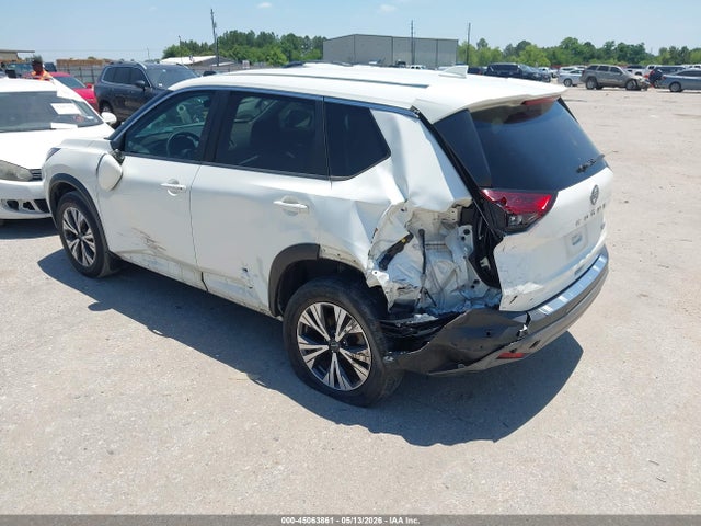45063861 :رقم المزاد ، 5N1BT3BA9PC738858 vin ، 2023 Nissan Rogue Sv Fwd مزاد بيع