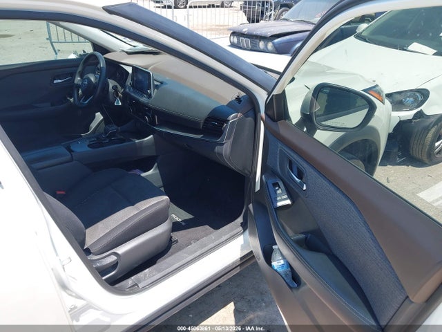 45063861 :رقم المزاد ، 5N1BT3BA9PC738858 vin ، 2023 Nissan Rogue Sv Fwd مزاد بيع