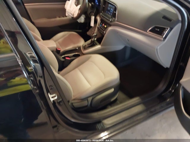 Продаж на аукціоні авто 2018 Hyundai Elantra Sel, vin: 5NPD84LF5JH326625, номер лоту: 45063873