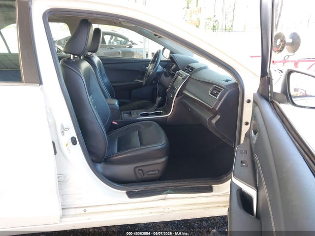 45063884 :رقم المزاد ، 4T1BF1FK5FU882141 vin ، 2015 Toyota Camry Xle مزاد بيع
