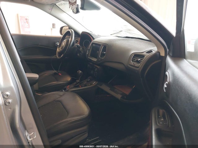 45063931 :رقم المزاد ، 3C4NJDDB2JT482609 vin ، 2018 Jeep Compass Trailhawk 4x4 مزاد بيع