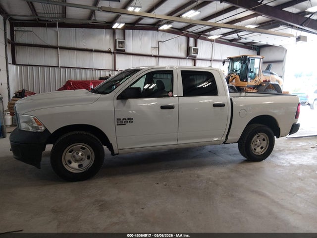 Продаж на аукціоні авто 2019 Ram 1500 Classic Tradesman  4x4 5'7 Box, vin: 1C6RR7KG4KS645555, номер лоту: 45064017