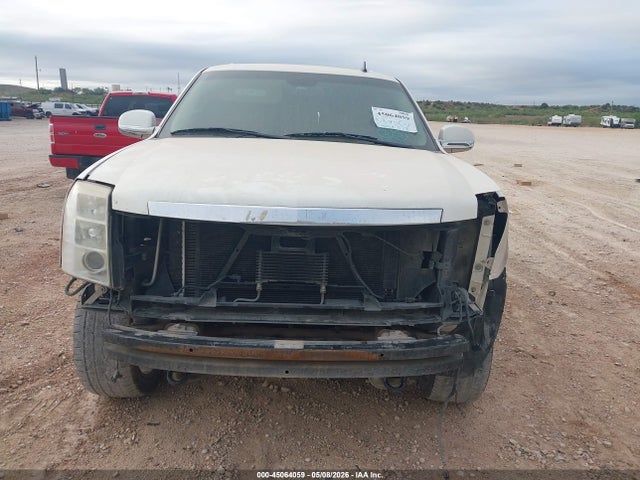 45064059 :رقم المزاد ، 1GYFC23299R105438 vin ، 2009 Cadillac Escalade Standard مزاد بيع