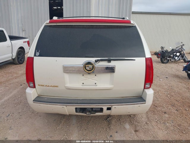 45064059 :رقم المزاد ، 1GYFC23299R105438 vin ، 2009 Cadillac Escalade Standard مزاد بيع