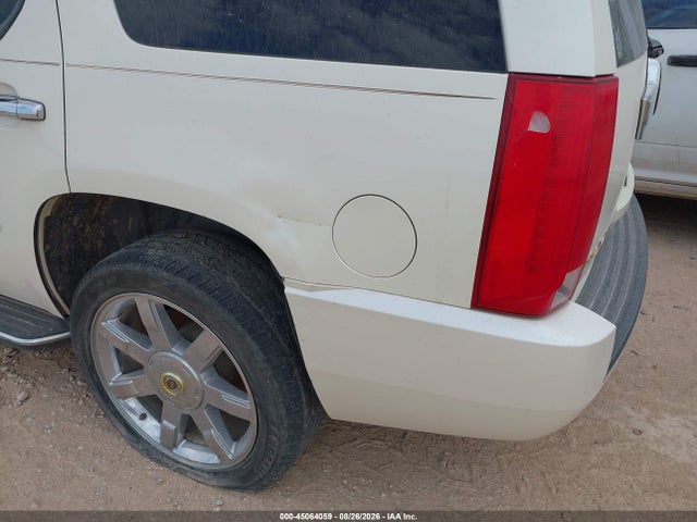 45064059 :رقم المزاد ، 1GYFC23299R105438 vin ، 2009 Cadillac Escalade Standard مزاد بيع