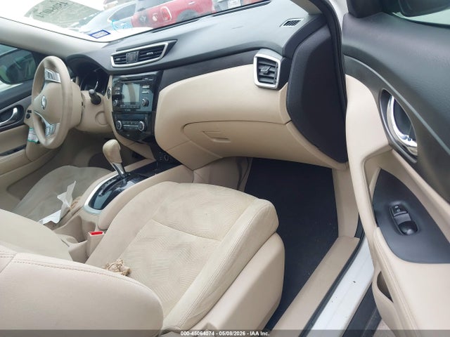 45064074 :رقم المزاد ، 5N1AT2MT1FC766589 vin ، 2015 Nissan Rogue Sv مزاد بيع