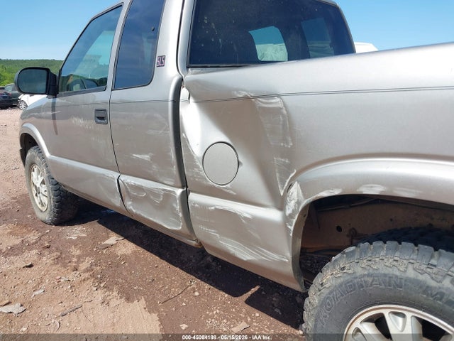 45064188 :رقم المزاد ، 1GTDT19X538264822 vin ، 2003 Gmc Sonoma Sls مزاد بيع