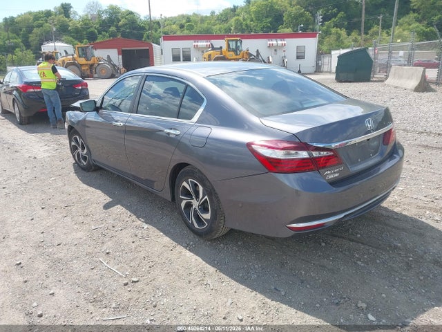45064214 :رقم المزاد ، 1HGCR2F32HA228427 vin ، 2017 Honda Accord Lx مزاد بيع