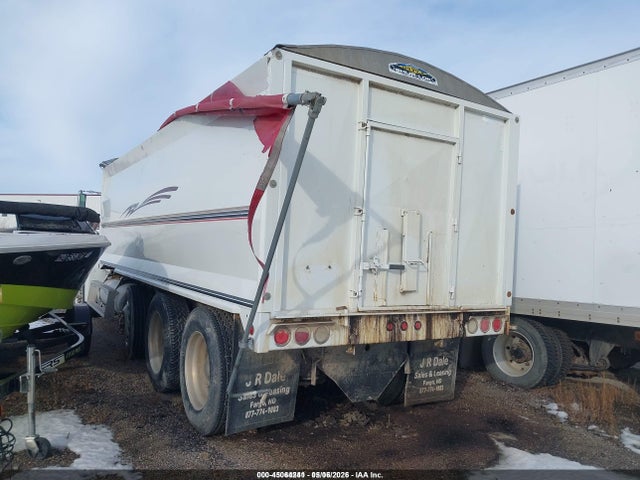 45064241 :رقم المزاد ، 1FUYDCYB0YDG53958 vin ، 2000 Freightliner Conventional Fld120 مزاد بيع