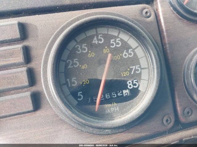 45064241 :رقم المزاد ، 1FUYDCYB0YDG53958 vin ، 2000 Freightliner Conventional Fld120 مزاد بيع
