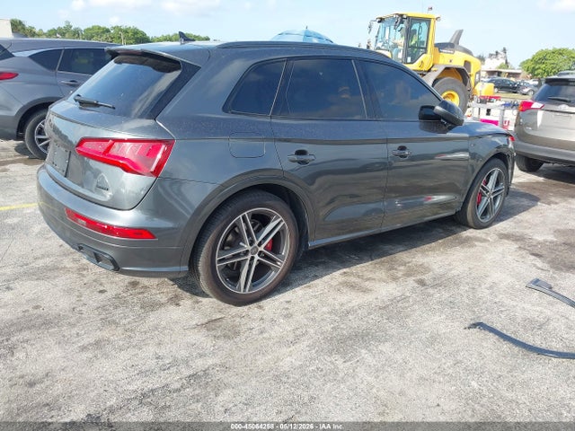 45064258 :رقم المزاد ، WA1A4AFY2J2087816 vin ، 2018 Audi Sq5 3.0t Premium Plus مزاد بيع
