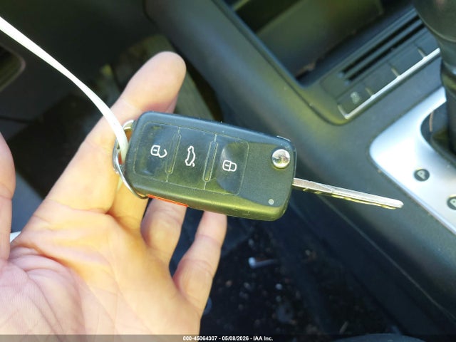 45064307 :رقم المزاد ، WVGAV3AX2DW588162 vin ، 2013 Volkswagen Tiguan S مزاد بيع
