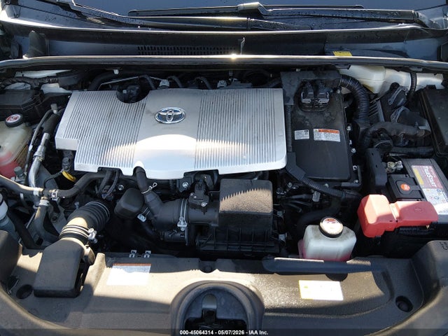 JTDKBRFU1H3031527 Toyota Prius Two