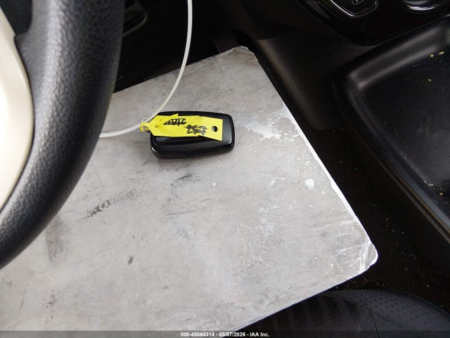 JTDKBRFU1H3031527 Toyota Prius Two