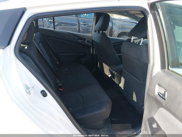 JTDKBRFU1H3031527 Toyota Prius Two