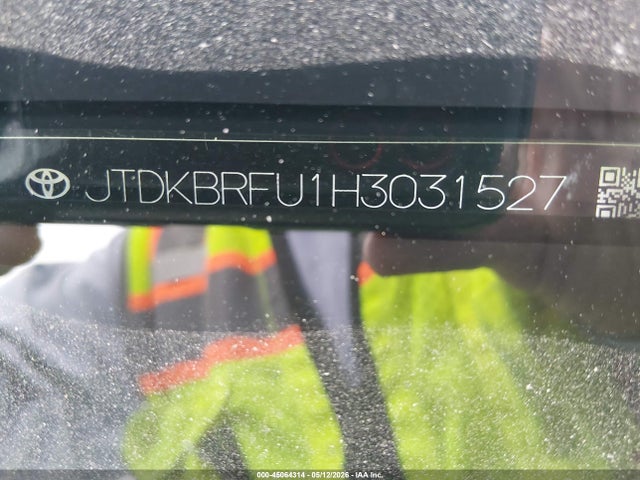 JTDKBRFU1H3031527 Toyota Prius Two