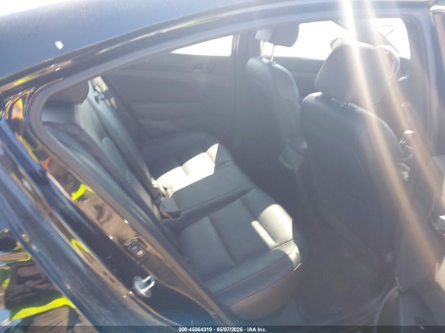 KMHD04LBXJU563651 Hyundai Elantra Sport