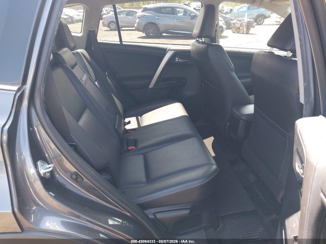 45064333 :رقم المزاد ، JTMDJREV8GD013654 vin ، 2016 Toyota Rav4 Hybrid Limited مزاد بيع