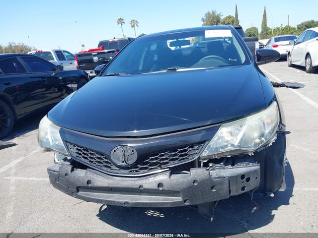 4T1BF1FK0EU853323 Toyota Camry Se Sport