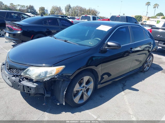 4T1BF1FK0EU853323 Toyota Camry Se Sport
