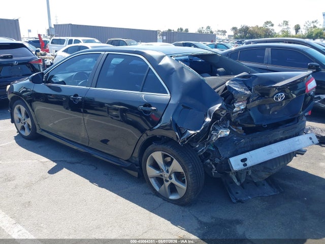 4T1BF1FK0EU853323 Toyota Camry Se Sport