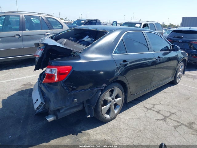 4T1BF1FK0EU853323 Toyota Camry Se Sport