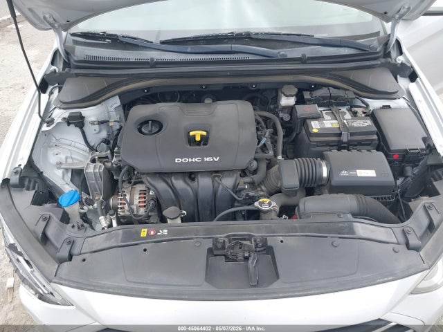 KMHD74LF1HU084155 Hyundai ELANTRA SE