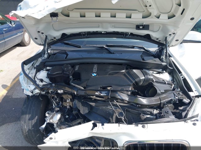 Aukcja sprzedaży 2014 Bmw X1 Xdrive28i, vin: WBAVL1C55EVY14453, numer aukcji: 45064424