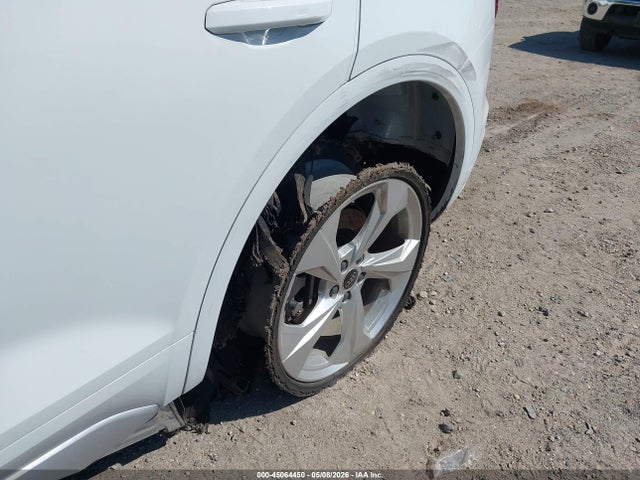 45064450 :رقم المزاد ، WA1EAAFYXP2145982 vin ، 2023 Audi Q5 Premium Plus 45 Tfsi S Line Quattro مزاد بيع